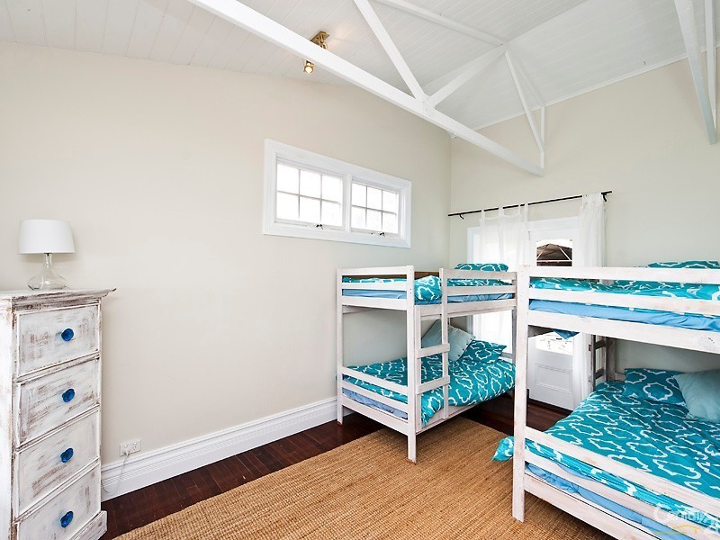 83 Spinaway Parade, Falcon WA 6210