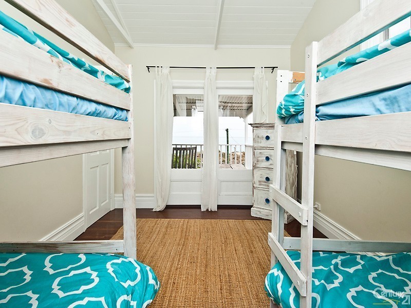 83 Spinaway Parade, Falcon WA 6210