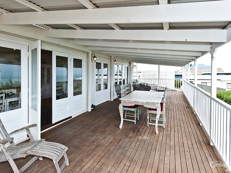 83 Spinaway Parade, Falcon WA 6210