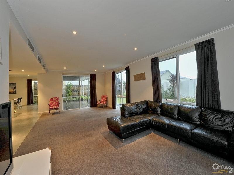 43 Middleton Loop, Meadow Springs WA 6210