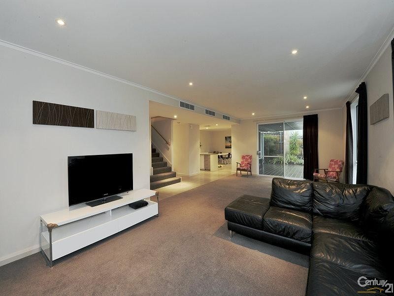 43 Middleton Loop, Meadow Springs WA 6210