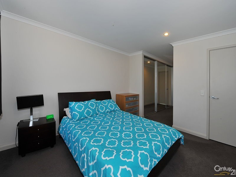 43 Middleton Loop, Meadow Springs WA 6210