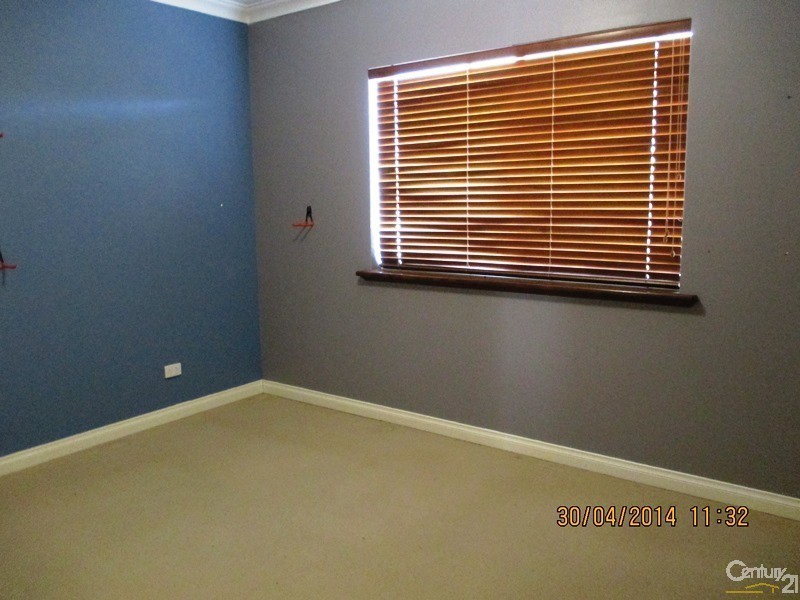 22 Leveque Loop, San Remo WA 6210