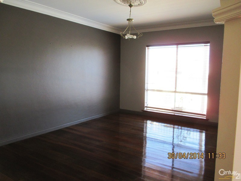 22 Leveque Loop, San Remo WA 6210