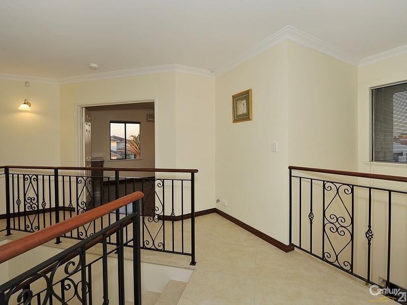 38 Ronsard Drive, San Remo WA 6210