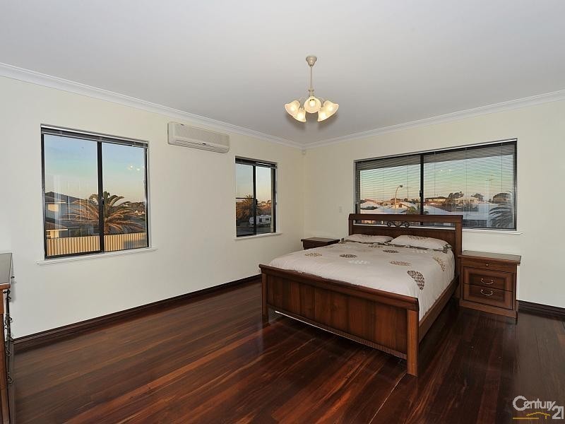 38 Ronsard Drive, San Remo WA 6210