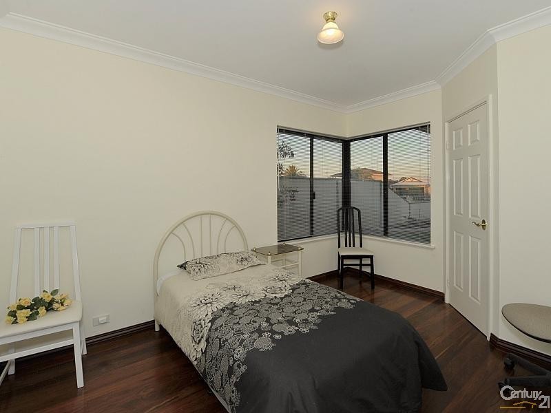 38 Ronsard Drive, San Remo WA 6210