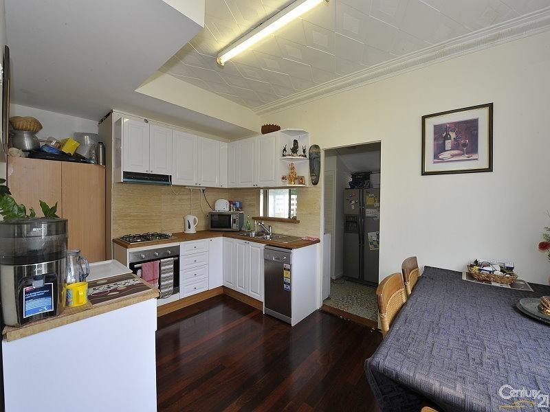 3 Wilkins Street, Halls Head WA 6210