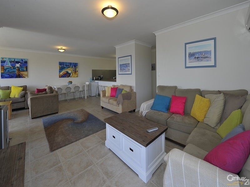 4/90 Ormsby Terrace, Mandurah WA 6210