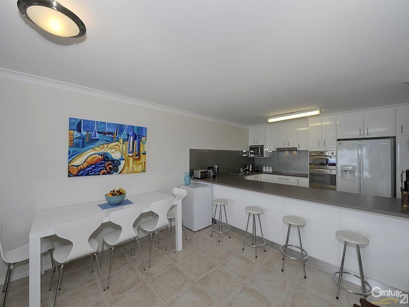 4/90 Ormsby Terrace, Mandurah WA 6210