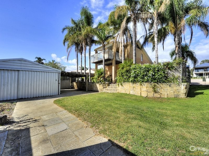 52 Janis Street, Halls Head WA 6210