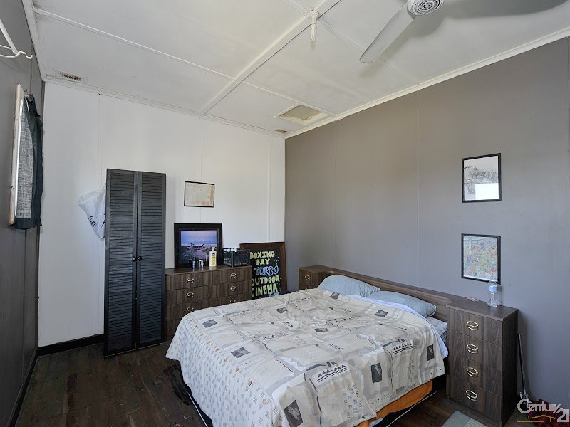 5 Flight Street, Falcon WA 6210