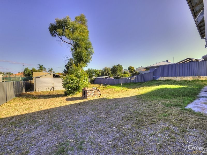 5 Flight Street, Falcon WA 6210