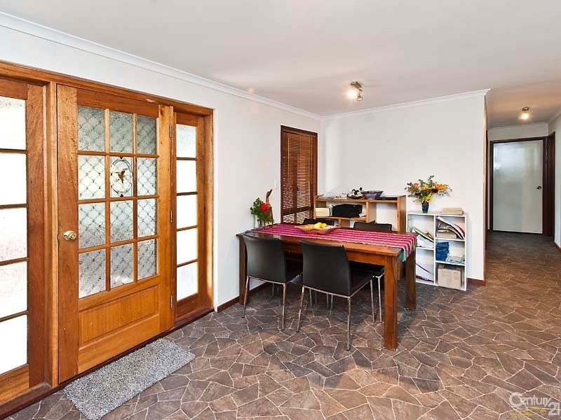 8 Blue Fin Drive, Golden Bay WA 6174