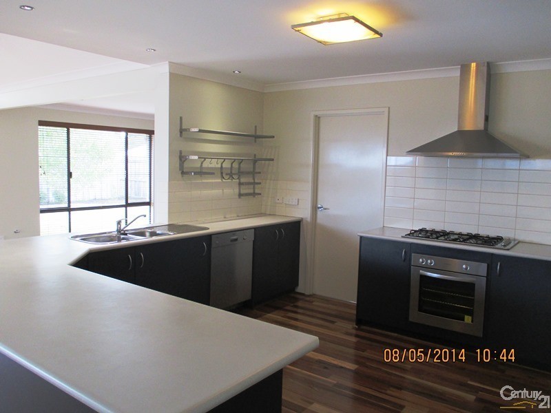 31 Tranquility Way, Halls Head WA 6210