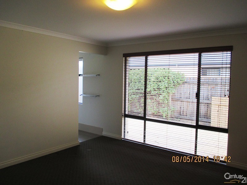 31 Tranquility Way, Halls Head WA 6210