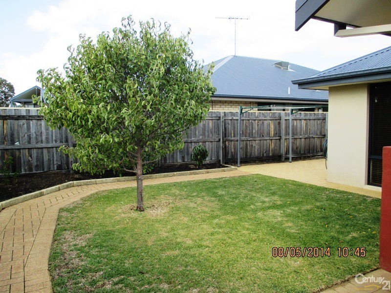 31 Tranquility Way, Halls Head WA 6210