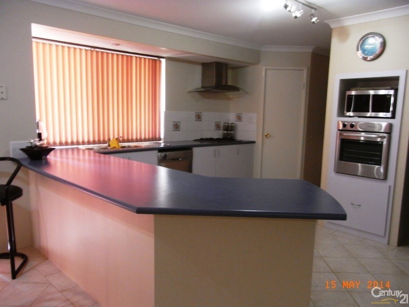 24 Aldenham Heights, Halls Head WA 6210