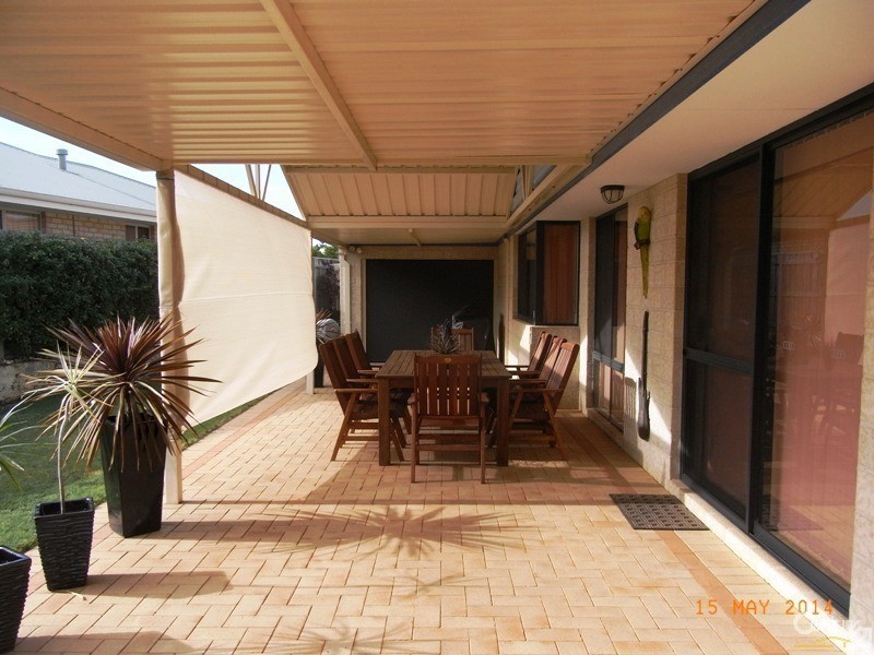 24 Aldenham Heights, Halls Head WA 6210