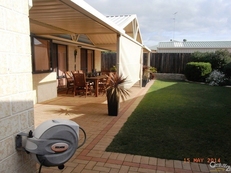 24 Aldenham Heights, Halls Head WA 6210