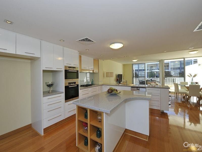 10/4 Torcello Mews, Mandurah WA 6210