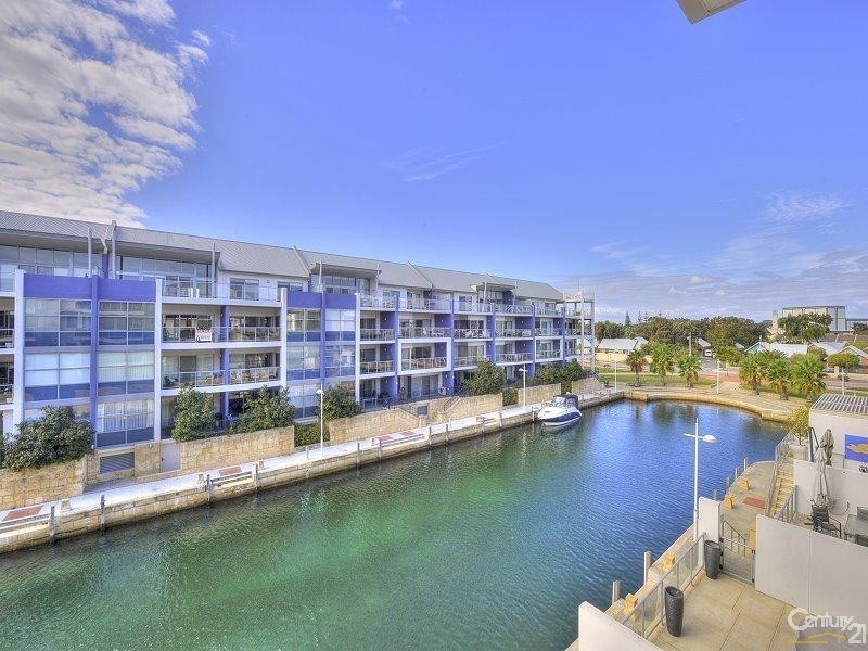 10/4 Torcello Mews, Mandurah WA 6210
