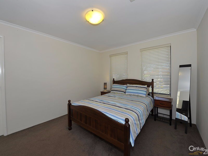 33 Maria Street, Dudley Park WA 6210