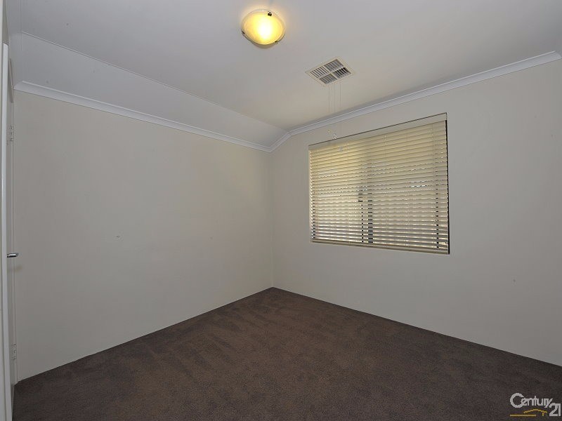 33 Maria Street, Dudley Park WA 6210