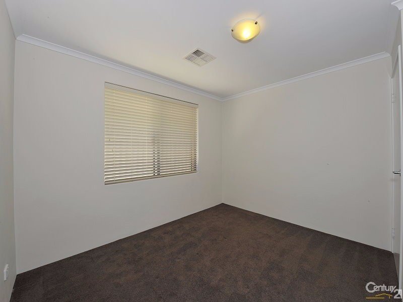 33 Maria Street, Dudley Park WA 6210