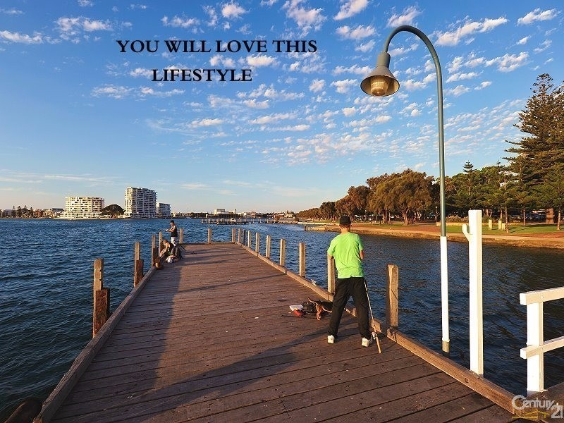 33 Maria Street, Dudley Park WA 6210