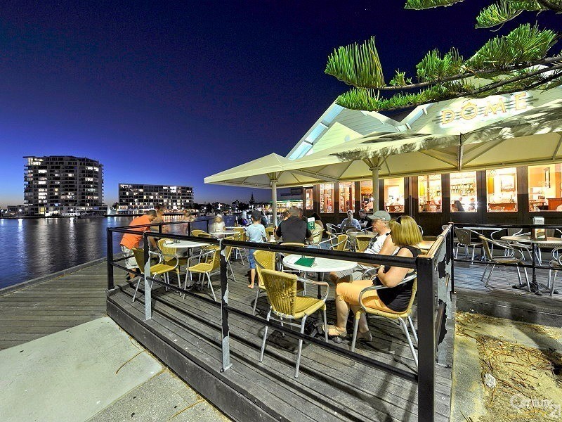 33 Maria Street, Dudley Park WA 6210