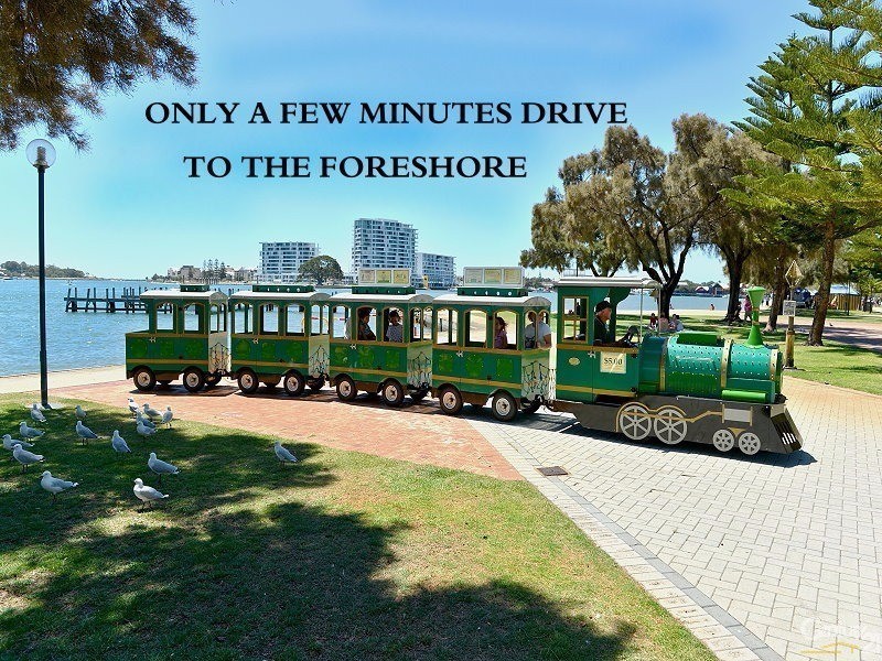 33 Maria Street, Dudley Park WA 6210