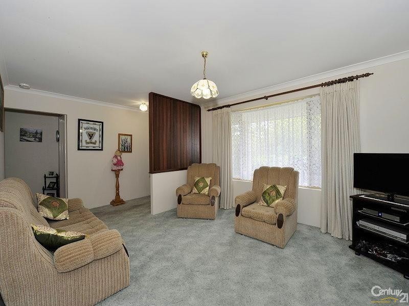 7 Foster Road, Coodanup WA 6210