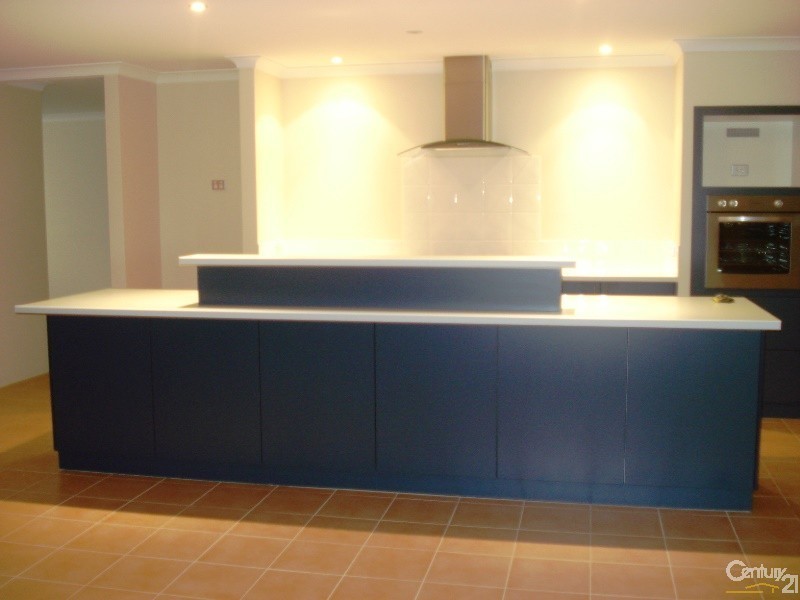 30 Senecio Way, Halls Head WA 6210