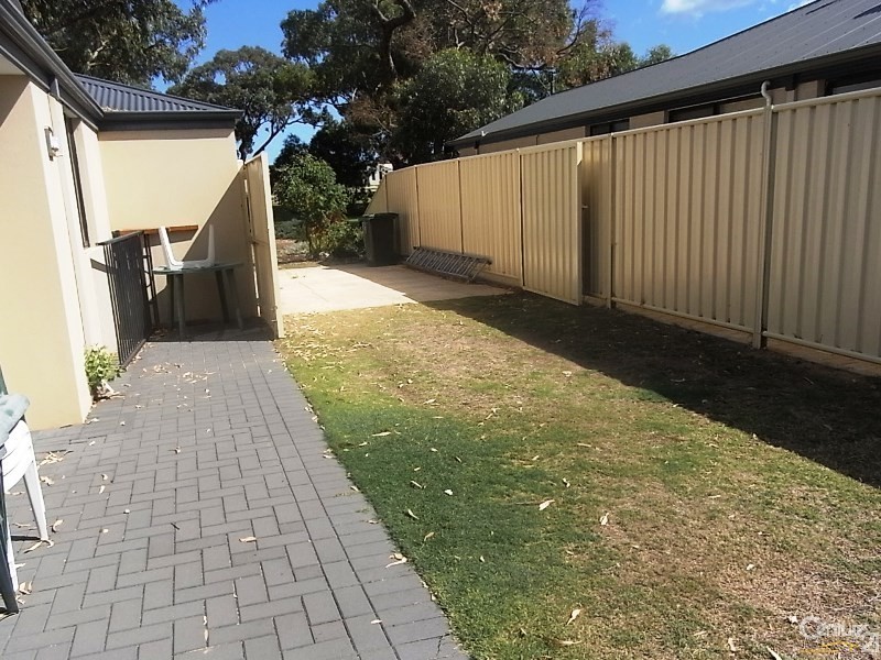 3 Adela Bend, Lakelands WA 6180