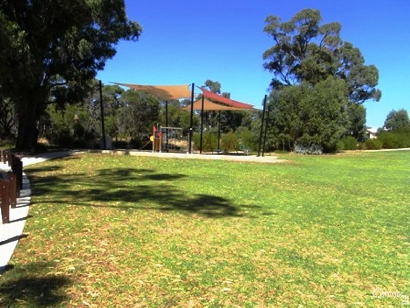 3 Adela Bend, Lakelands WA 6180