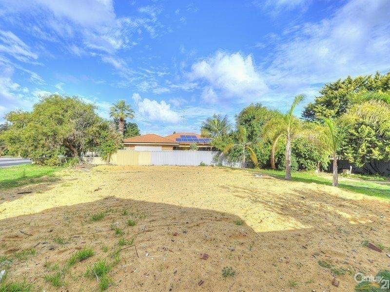 99 Leslie Street, Dudley Park WA 6210