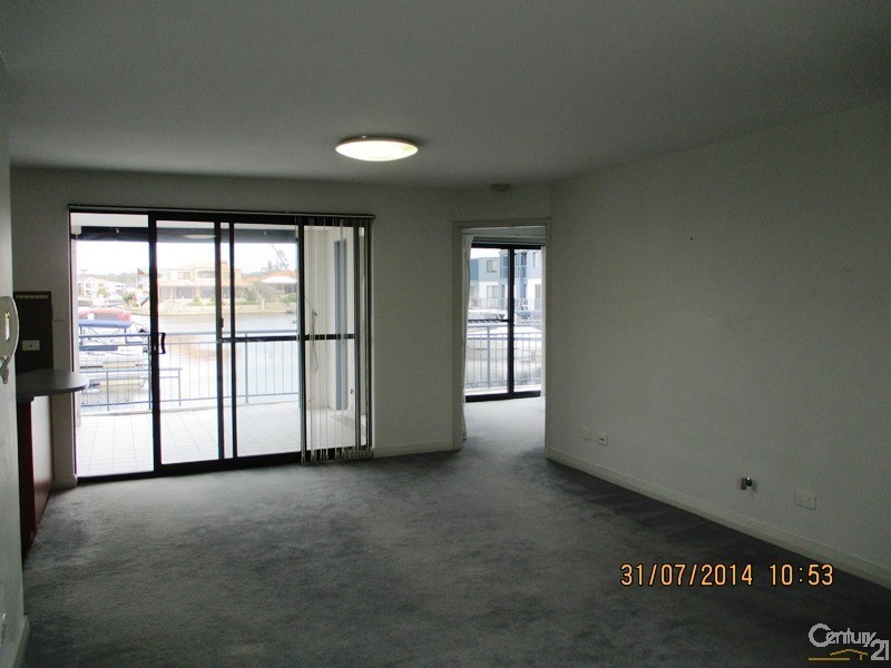 24/206 Mary Street, Halls Head WA 6210