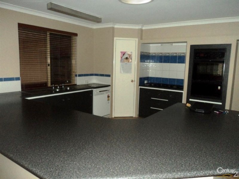 10 Yalgorup Drive, Bouvard WA 6211