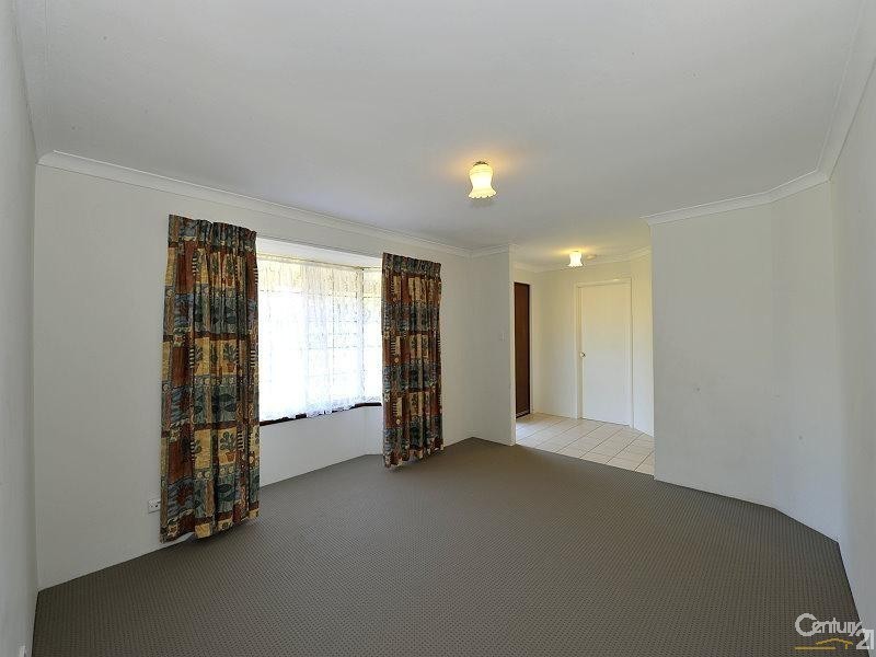 9 Jamestown Terrace, Greenfields WA 6210