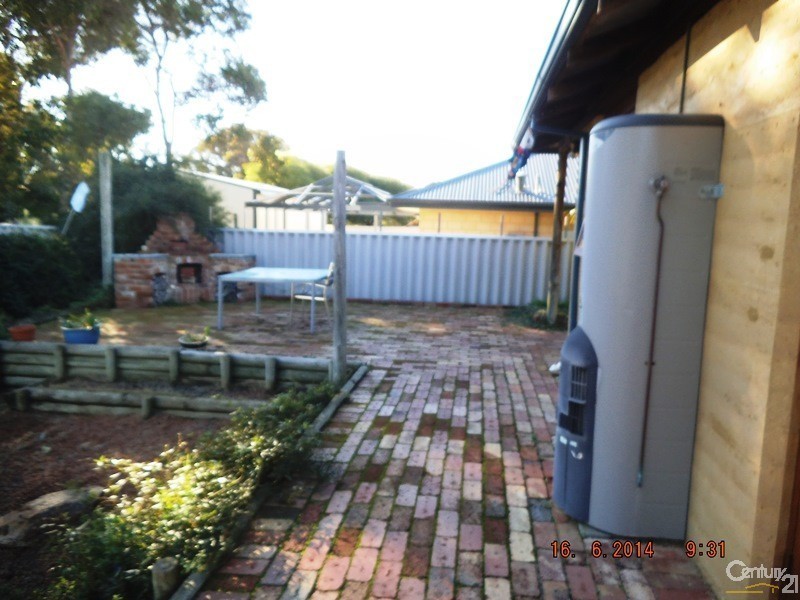 20 Regent Drive, Wannanup WA 6210