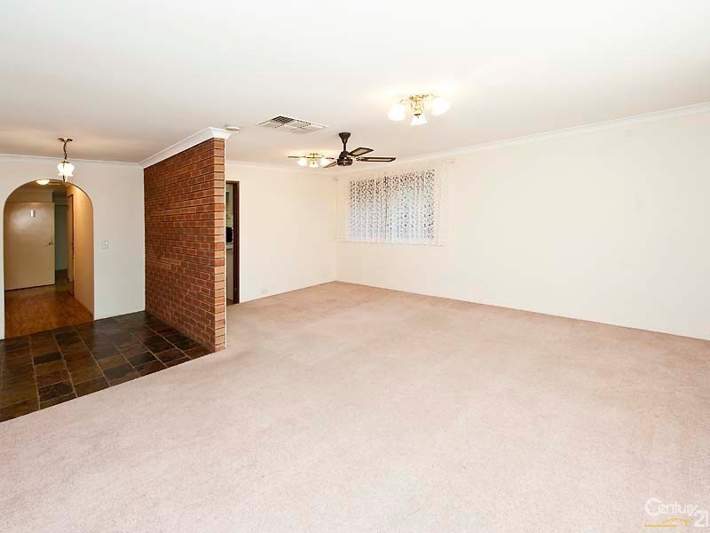 31 Wyeree Road, Mandurah WA 6210