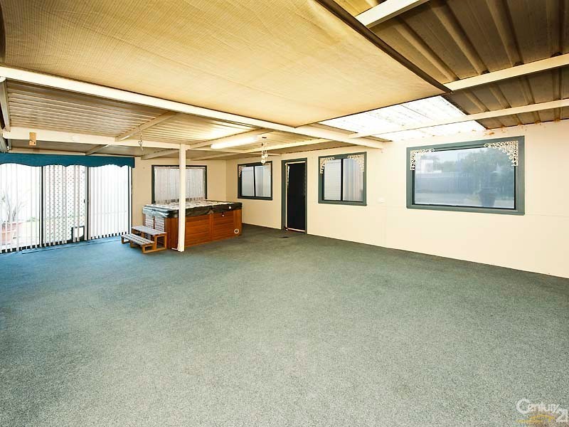 31 Wyeree Road, Mandurah WA 6210