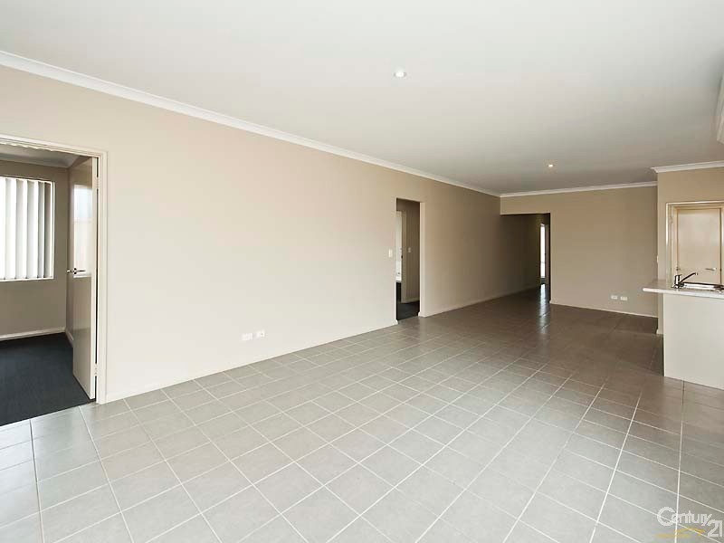 19 Waterview Way, Singleton WA 6175