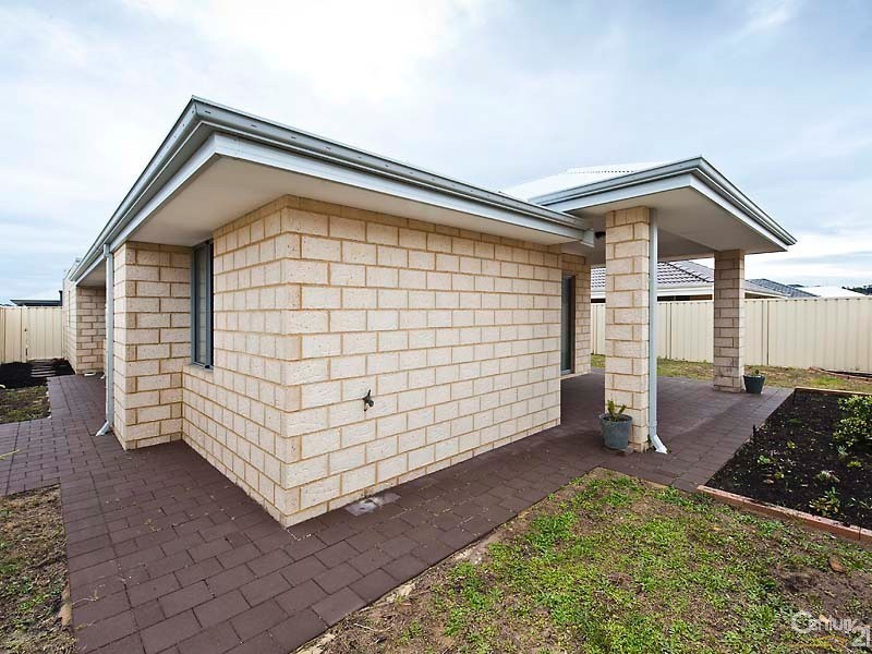 19 Waterview Way, Singleton WA 6175