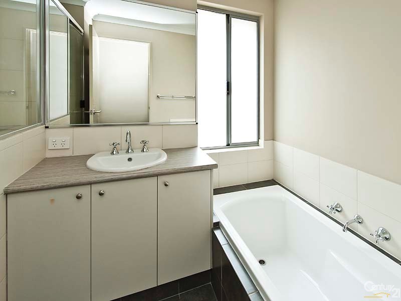 19 Waterview Way, Singleton WA 6175