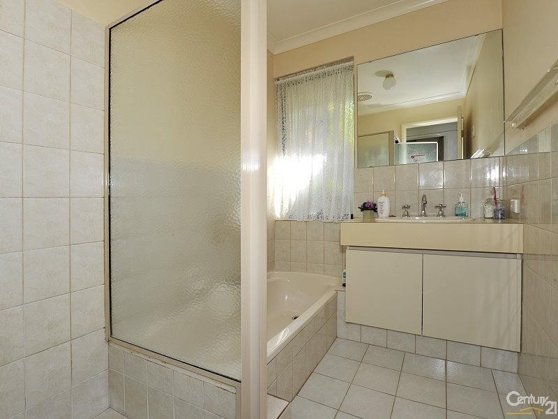 11 Denham Street, Dudley Park WA 6210