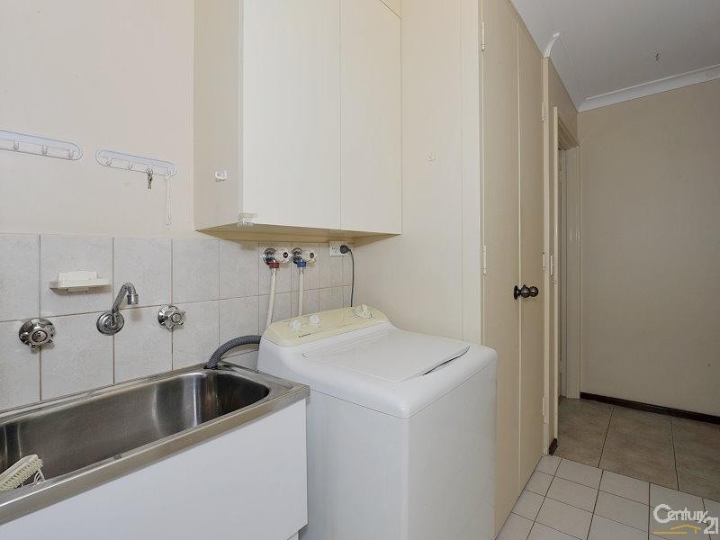 11 Denham Street, Dudley Park WA 6210