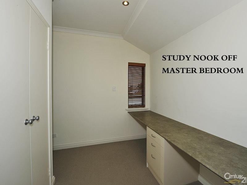 3/4 Stewart Street, Mandurah WA 6210