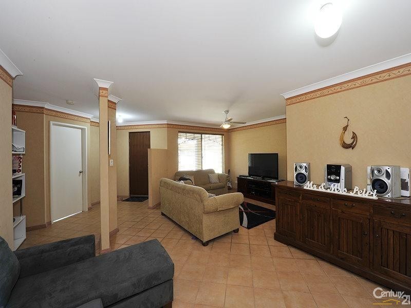 14 Sunderland Close, Greenfields WA 6210